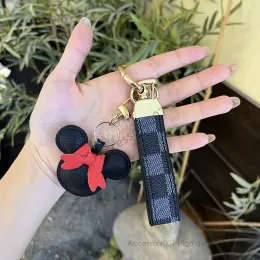 Desigenr Jewelry Cartoon keychian keychains keychains مفتاح حاملي المفاتيح حقيبة حلقة معلقة هدية الموضة الهيب هوب المجوهرات المفاتيح