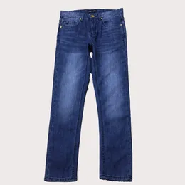 Jeans da uomo firmati Autunno e inverno europei Nuovo prodotto Qualità di fascia alta Grande mucca Slim Fit Piedi piccoli Pantaloni lunghi Trendy Youth Spring T1274