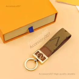 Desigenr Jewelry Cherry Key Chain Designer مفتاح Cheychain Wallet Women Women Gift Leather Love Lover Beychains Letters Antique Gold Plated Keyring Ceysianes