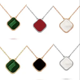 Colar banhado a ouro para mulheres colar de trevos de luxo estilo casal presentes do dia dos namorados correntes finas homens vermelho verde pedra preciosa amor pingente colar moda ZB002 C23