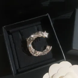 Novo broche de broche de diamante de moda para mulheres, suprimentos de acessórios de broche selvagem