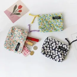 Borse per cosmetici Borsa piccola quadrata carina Stile coreano Mini trucco floreale Borsa per il cambio semplice da donna in tessuto di cotone Neceser Mujer Travel