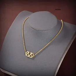 Top Luxury brand collana pendente designer gioielli di moda Valentinolies uomo cjeweler lettera V catena per uomo donna collane alla moda gioielli AH1c