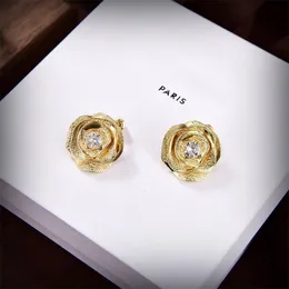 8 stili moda donna orecchini a bottone orecchini designer marchio di gioielli di lusso lettere classiche argento dorato perla diamanti fiori Earri2971
