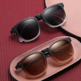 Occhiali da sole Clip magnetica su lenti polarizzate con montatura per occhiali da lettura Occhiali da ingrandimento vicini Diottrie presbiti1906