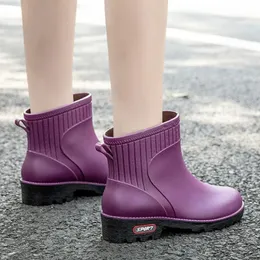 Su Botları Bayanlar Yağmur Ayak Bileği Kauçuk Ayakkabı Kadın Çalışıyor Bahçe Galoshes Su geçirmez Yağmur Botları Botas de Lluvia Mujer 240125