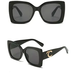 2024 Designer Carta Polarizada Óculos de Sol Personalidade Resistente UV Homens Mulheres Goggle Retro Quadrado Sol Vidro Casual Óculos com Caixa Muito Bonito Presente 6666vvvv
