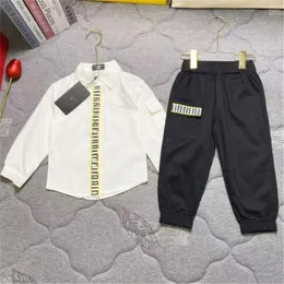 Novo estilo crianças conjuntos de roupas designer meninos fatos de treino letras de algodão impressão camisa esporte calça ternos de duas peças roupa chidlren