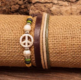 Braccialetti Lotto 10 PZ All'ingrosso Surfer Peace Uomo Multistrato Amicizia Bracciale in pelle di canapa Bracciale Polsino Artigianale Perline di legno