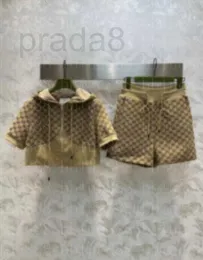 Fatos de treino femininos Designer com capuz manga curta Jacquard Top com cordão Shorts de cintura alta com ajuste combinado com shorts Super fino e versátil 623 XAXJ