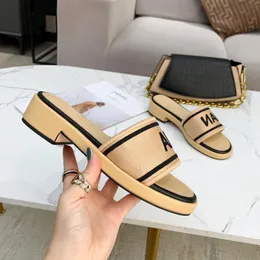 Slipper Scandal Real Leather Sandals Summer Flat Shoes Fashion Beach Woman Big Head Rainbow Letters Slippers 100085