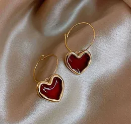 Stud 2024Summer New Fashion Retro Trend Red Heart Simple Delicate Elegant Ladies Earrings Luxury Birthday Gift R231116