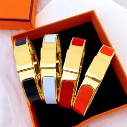 Altın Bilek Tasarımcısı Clic Bilezik Kadın Erkekler Klasik Mücevher Titanyum Çelik 19 Renk Seçin Yüksek Kalite Solmayan UNISEX HEDİ