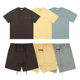 남성 트랙 슈트 티셔츠 디자이너 입체 실리콘 문자 럭셔리 검은 흰색 회색 단색 여름 스포츠 패션 코드 코드 짧은 슬리브 크기 S M L XL