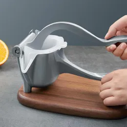 Prägen Sie tragbare Mixer Zitronen -Squeezer Manual Juicer Küche Spezielle Zubehör Foodcovery Citrus Fruit Orange Exprimidor Gadgets
