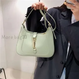 Sacos de noite Moda Crossbody Bolsas de Ombro PU Couro Mulheres Bolsa Correias Bolsa Underarm Portátil Sólido Designer de Luxo