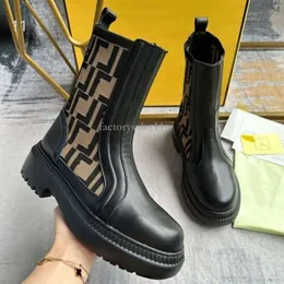 E Designer Women Boot Silhouette Sock Boots Ankle Boot Martin Booties Stretch High Heel Sneaker Winter Motorcycle Riding Woman Designer Shoes with Boxs 2024