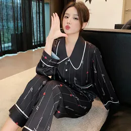 Spring New Pajamas Women's Ice Stripe Letters Fashionable and Comfortable Home Furnishings