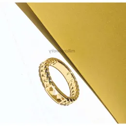 Gold Jewelry Designer Festes Anelli F lettera f Frid impasto colpi di coltura femminile French Elegante Temperamento Elegante Anello a vento Fresco Minimal Cool
