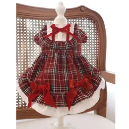 ملابس 2022 RETRO RED PLAID PET DOG COLLE COME VELVET BOY PRINCESS Dresses for Small Medium Dog Dog Poodle Coats Compits ompits