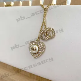 Drill the Pearl Necklace 18 Style Wholesale Luxury Designer Pendant Necklaces Brand Double Letterchain Plated Crysatl Rhinestone 653