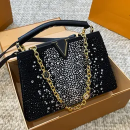 Klasik Capuchines Lüks Rhinestone Tasarımcı Tote Çanta Fransız Marka Parlak Kadınlar Crossbody Bag Çanta 8a Kalite Lady Geri Deri Deri Omuz Çantası Messenger Çanta