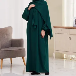 الفساتين غير الرسمية على الطراز الوطني لباس مسلم فستان طويل الأكمام لأبايا للنساء صلاة رمضان تركيا في الشرق الأوسط رداء الصلبة مع الحجاب