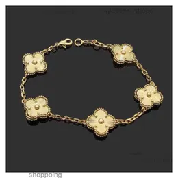 Braccialetti con ciondoli Bracciale a catena a maglie Quadrifoglio Cleef Clover Moda donna Gioielli in oro 18k U6 16xw9 Consegna a goccia Dhkpr