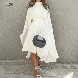 Lism vit aline hög hals med full ärmar knälängd dragkedja tillbaka veckad formell tillfälle party klänning saudi arabisk prom klänning 24030