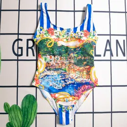 Nakış Vintage Bikinis Seksi Kadın Mayo Tasarımcısı Lüks Yaz Plajı Tatili İçin Bir Fiyat Bikini