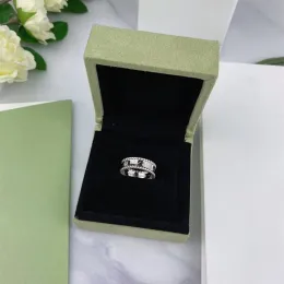 Luxury designer ring Classic Ring Fashion Charm Signature Four-leaf Clover Ring High-quality Stainless steel designer jewelry designer ring wholesale