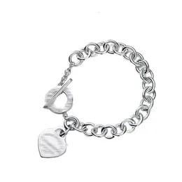 Charm Bracelets Classic 소비 OT 팔찌 패션 디자인 러브 핸드 보석 여성 라이브 교사 선물 상자 Qhil ODR2 ODR2 EFR4
