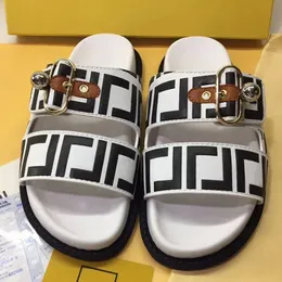 2024 Designer Flat Leather Sandals For Men And Women Luxury Metal Colored Canvas And Anatomy Leather Slippers For Beach And Fashion From Miracleshoes 21.99 DHgate.Com
