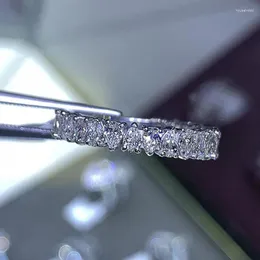 Cluster Ringe Huitan Trendy Weiblicher Ring Hohe Qualität Silber Farbe Kristall Zirkonia Brillante Eheringe Für Party Frauen Schmuck