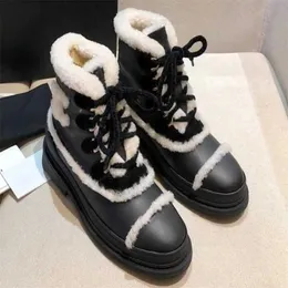 Eleganckie kostki śniegowe buty zwalniające buty zimowe zaokrąglone palce koronkowe Martin BOOT BLOK BOTOWY Luksusowe botki luksusowe projektanci swobodne buty