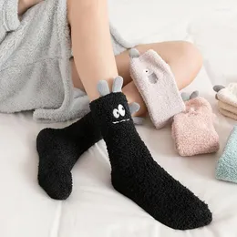 Calzini da donna Kawaii Soffici ricamati Simpatico cartone animato Occhi Espressione Orecchie 3D Caldo pavimento di casa Sonno Fuzzy Calcetines