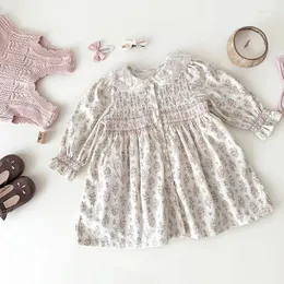 Flickklänningar Autumn Baby Girls Dress spets Velvet barn blomma kläder temperament långärmad retro prinsessa barn avslappnad