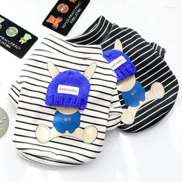 Hundkläder Små kläder 2024 Spring och Autumn Est Pet Striped Design Black White Colors Vest Puppy Dogs