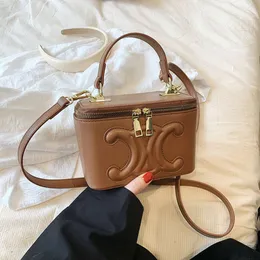 Yeni kadın çantası, Kore versiyonu çok yönlü. Tek omuz crossbody küçük kare çanta 2024 tasarım moda 78% indirim mağazası toptan