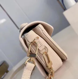 이브닝 백 크로스 바디 여성 고무 가방 브랜드 디자이너 디자인 어깨 패션 귀여운 토트 백 전화 지갑 지갑