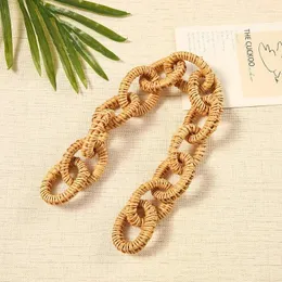 장식 인형 Nordic Natural Natural Rattan Chain Link Decor 13 링 커피 테이블 악센트 조각 내부 고급 객실 매듭