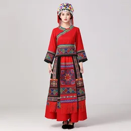 Etnik Giyim Yao Kostüm Dans Guangxi Yunnan Guizhou Miao ve Dong Erkekleri Kadın Azınlık Elbisesi