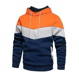 Spliced Men's Long Sleeved Hoodie for Autumn and Winter Warmth, Loose Fitting Sweatshirt, Sports Shirt, Casual Coat