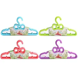 Tvättpåsar 5st Set Children's Bow Hanger Home Baby Clothes Plastic Portable Hushåll S i stock2957