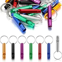 Keychains 6st/väska aluminium Emergency Whistle Keychain Safety Survival Tool Robust Light Keyring Loud Sound Camping Camping Signal
