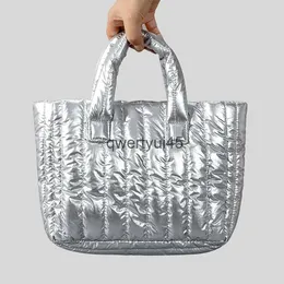 Borse a tracolla in nylon coagulo strisce verticali per le donne Designer di lusso e borse e borsa 2023 Nuovo in Fasion Ligt Soft Simple Silver BagH24131