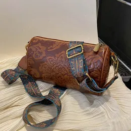 Stor kapacitet etnisk stil axelväska kvinnor mode crossbody väska retro mångsidig bred axel bälte boston tygväska vintage kudde påse