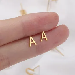 Brincos de garanhão 1 par letra inicial para mulheres cor dourada aço inoxidável 2024 tendência em joias do alfabeto aretes