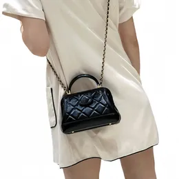 Luxury Designer Genuine Leather Chain Handle Shoulder Bag