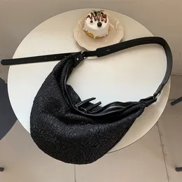 【直営・関税送料込】Half Moon bag DHgate.com:Zebra Print Half Moon Bag: Large Capacity